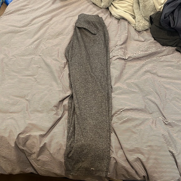 Men’s Lululemon Athletic Sweatpants - Picture 2 of 2